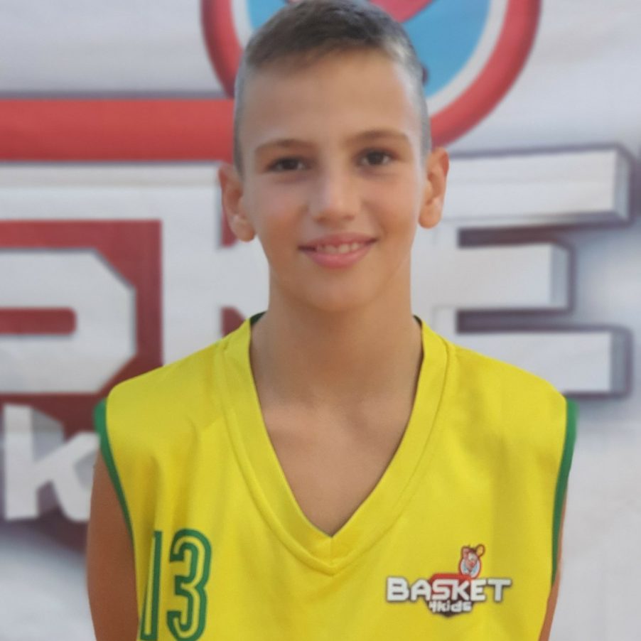 Nikola Akrapović