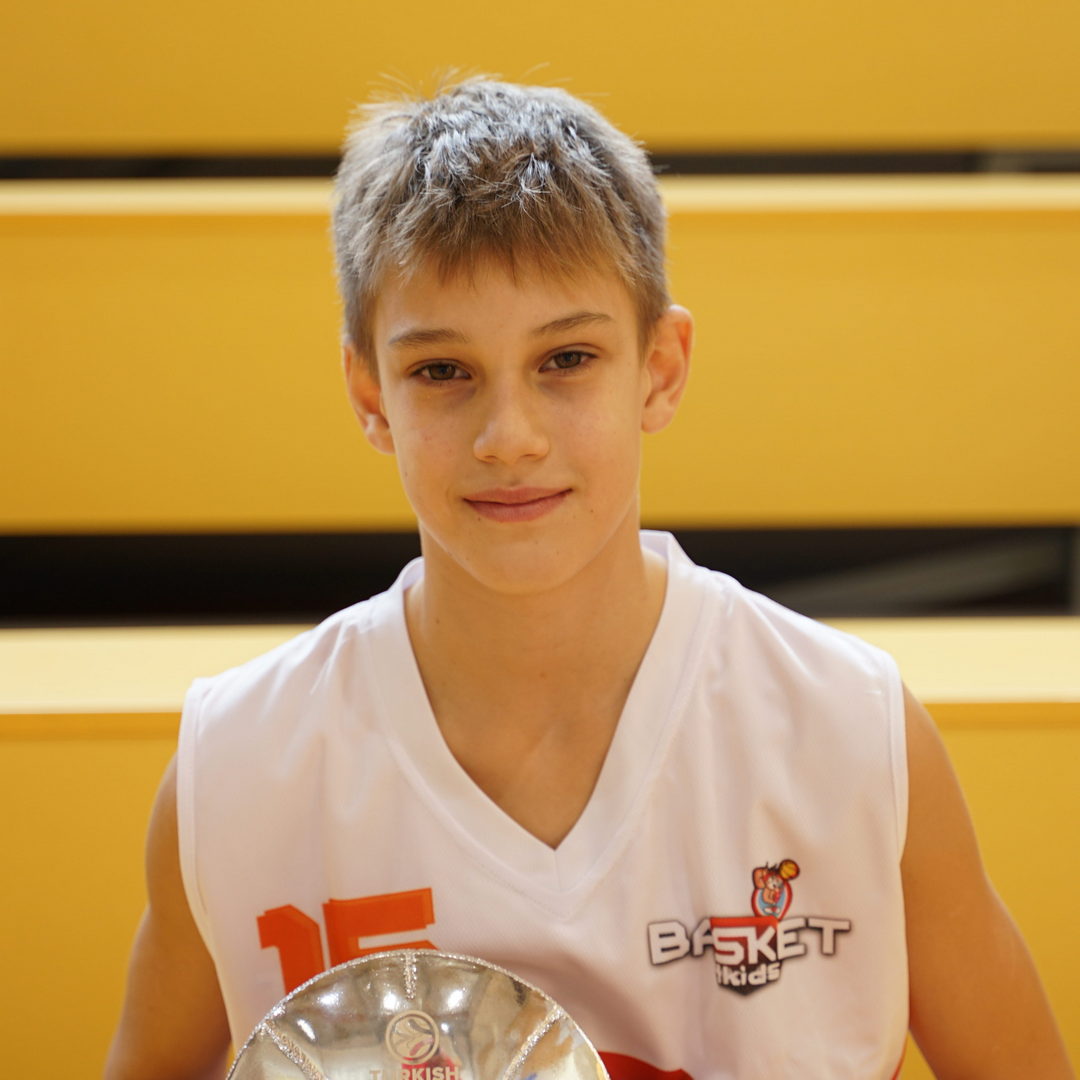 Amadej Štular