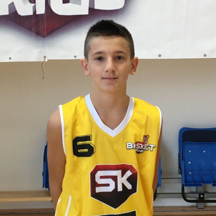 Davor Nikolić