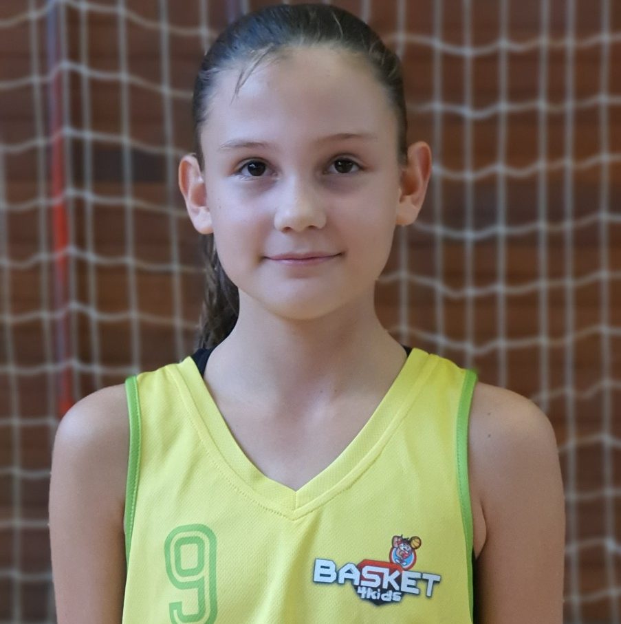 Anja Zadravec