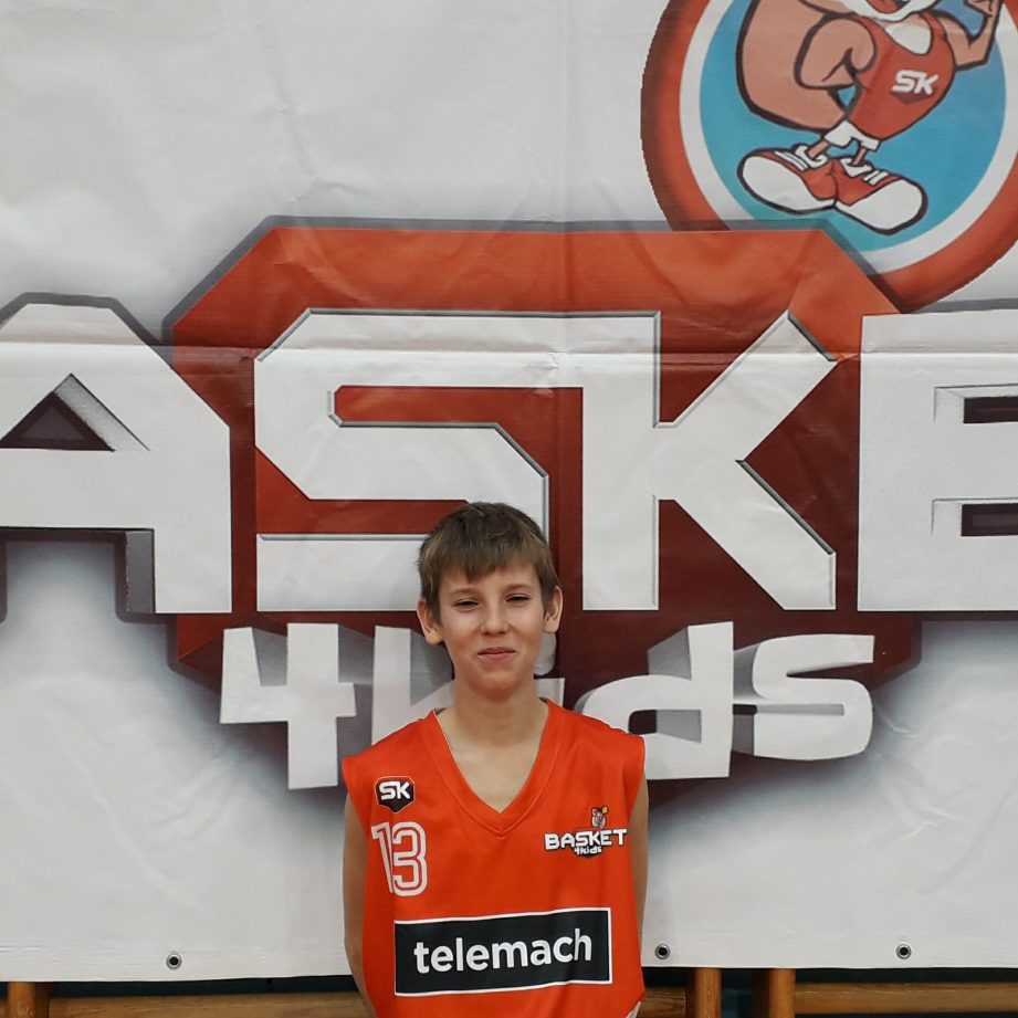 Maks Ahlin