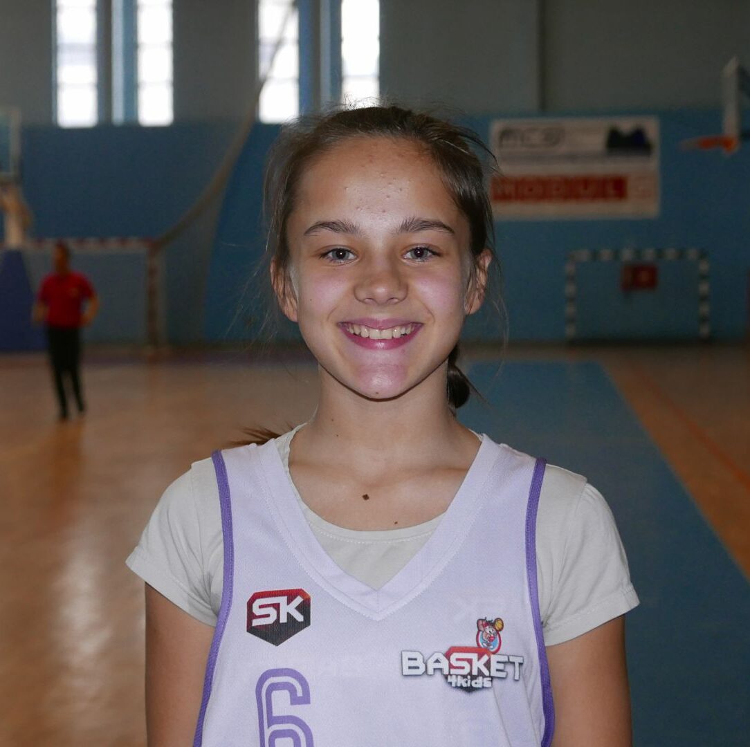 Lena Nikolić